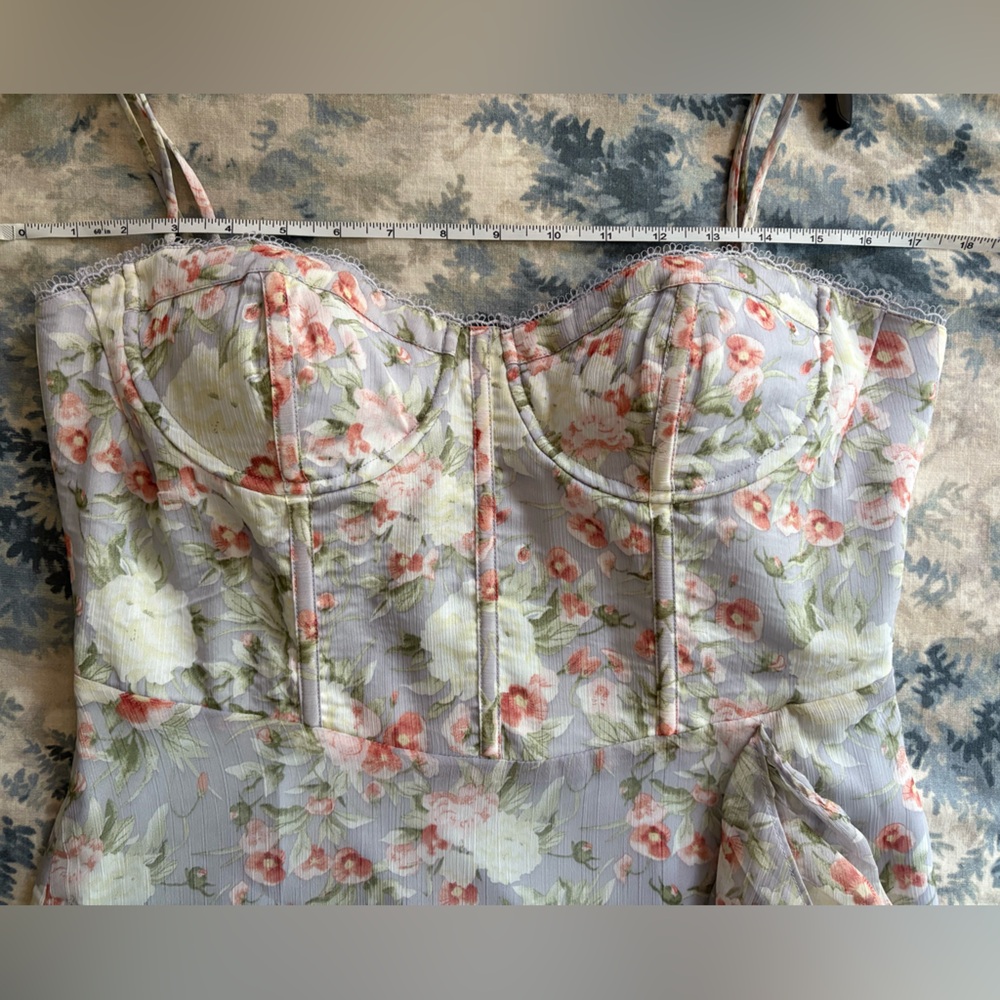 ASTR the Label Brisbane Asymmetrical Floral Midi Dress - NWT - Picture 10 of 12